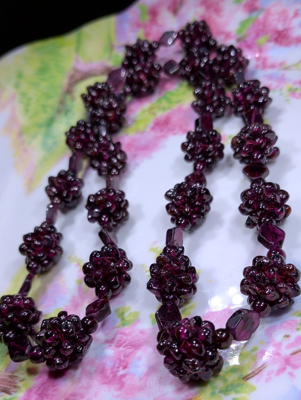 Gorgeous Pyrope Garnet Beads Berry Design Necklace 25" Long, 93g Weight . New